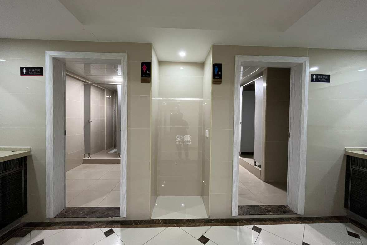 蓝湾国际广场  1室1厅1卫    12000.0元/月小区图