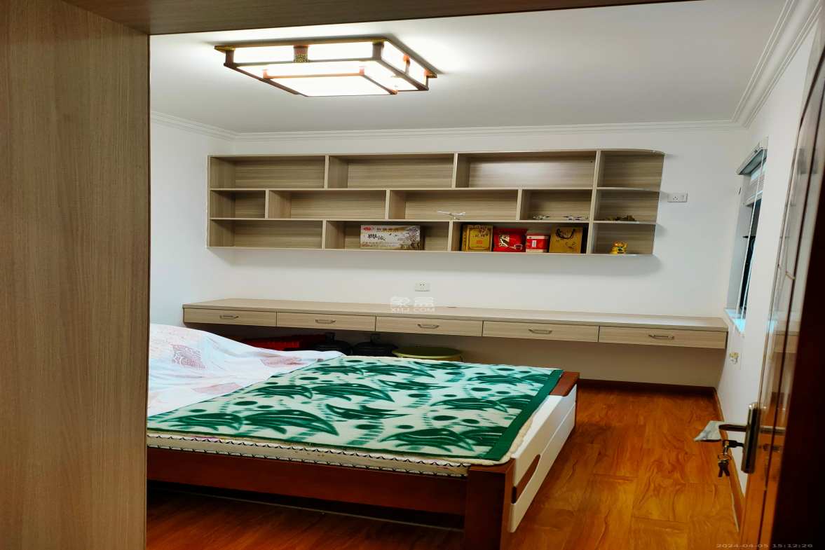 中粮鸿云  3室2厅1卫    2500.0元/月 中粮鸿云  3室2厅1卫    2500.0元/月室内图