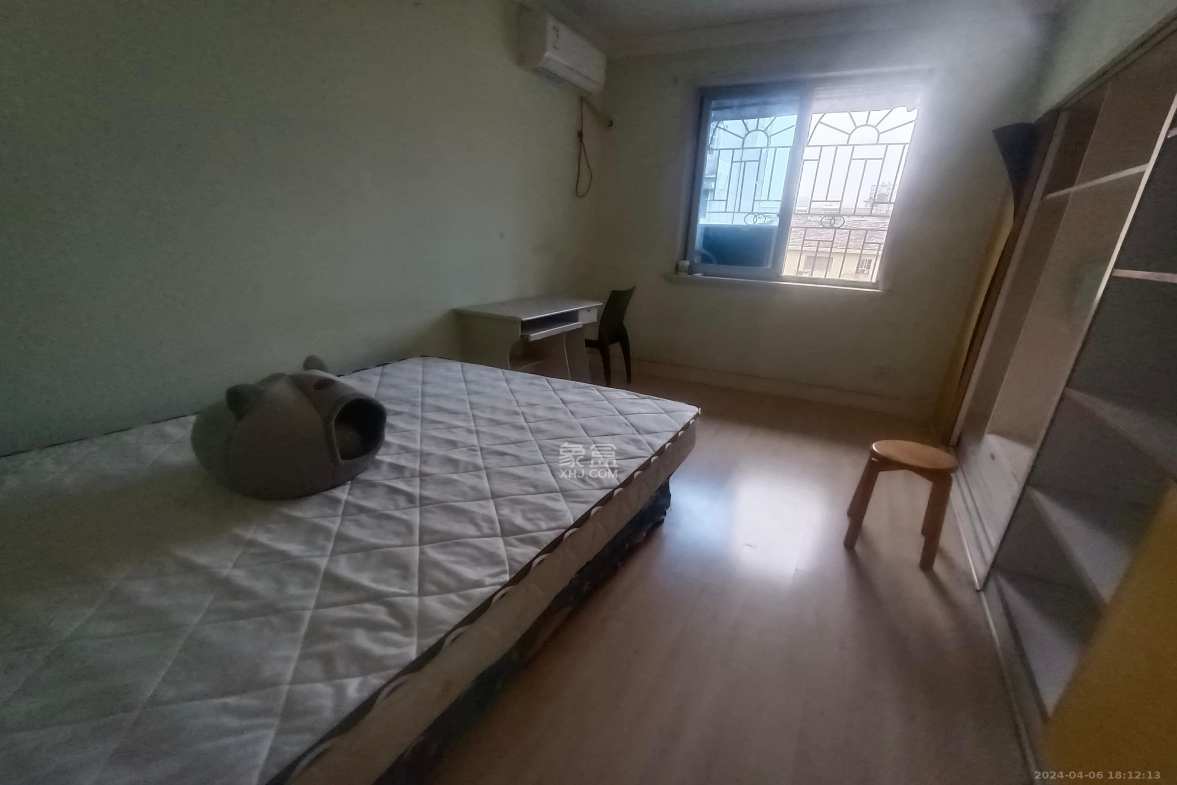 安泰新村  3室2厅2卫    1600.0元/月室内图