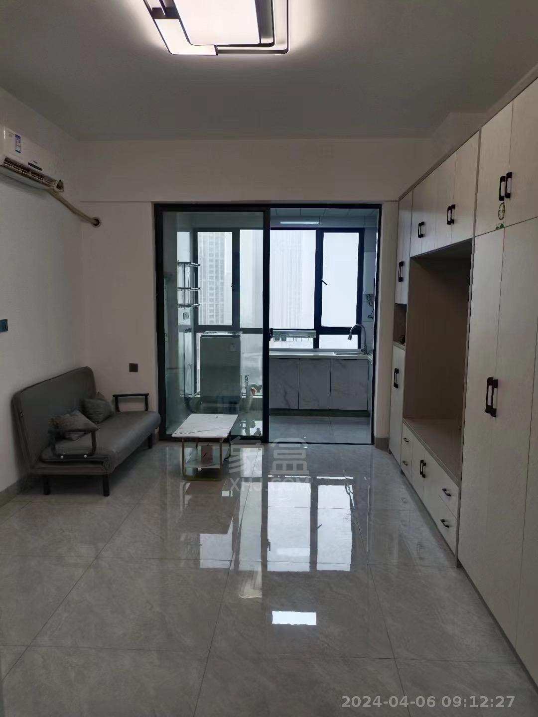 中泰财富湘江  1室1厅1卫    1600.0元/月室内图1