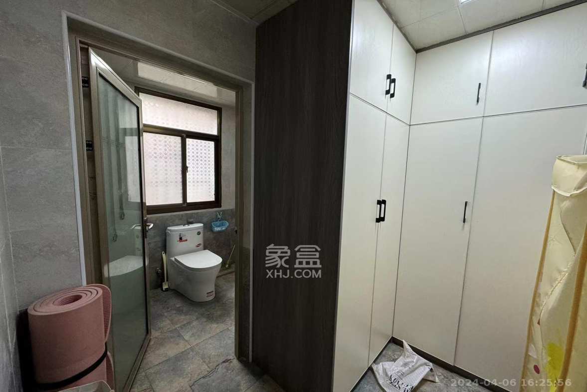 下摄司散盘  9室3厅3卫   4000.00元/月室内图