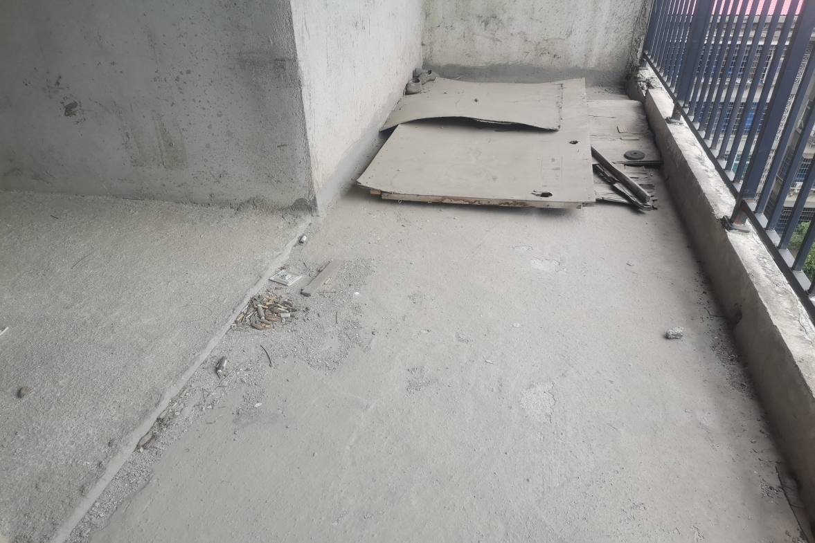 涟水名邸  3室2厅1卫    48.0万客厅