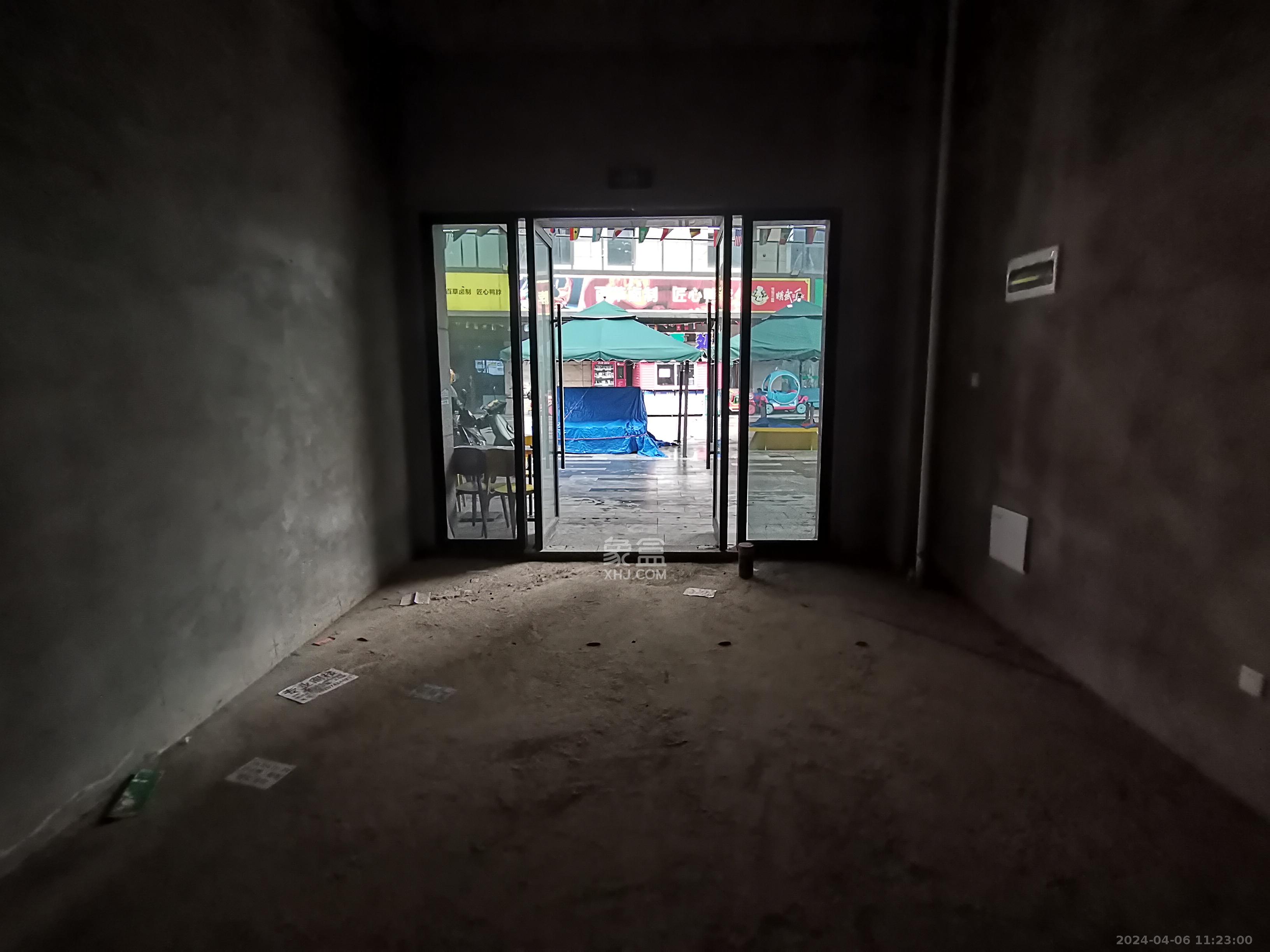 明昇壹城（明昇时代广场）三期   52.1㎡      5200.0元/月室内图