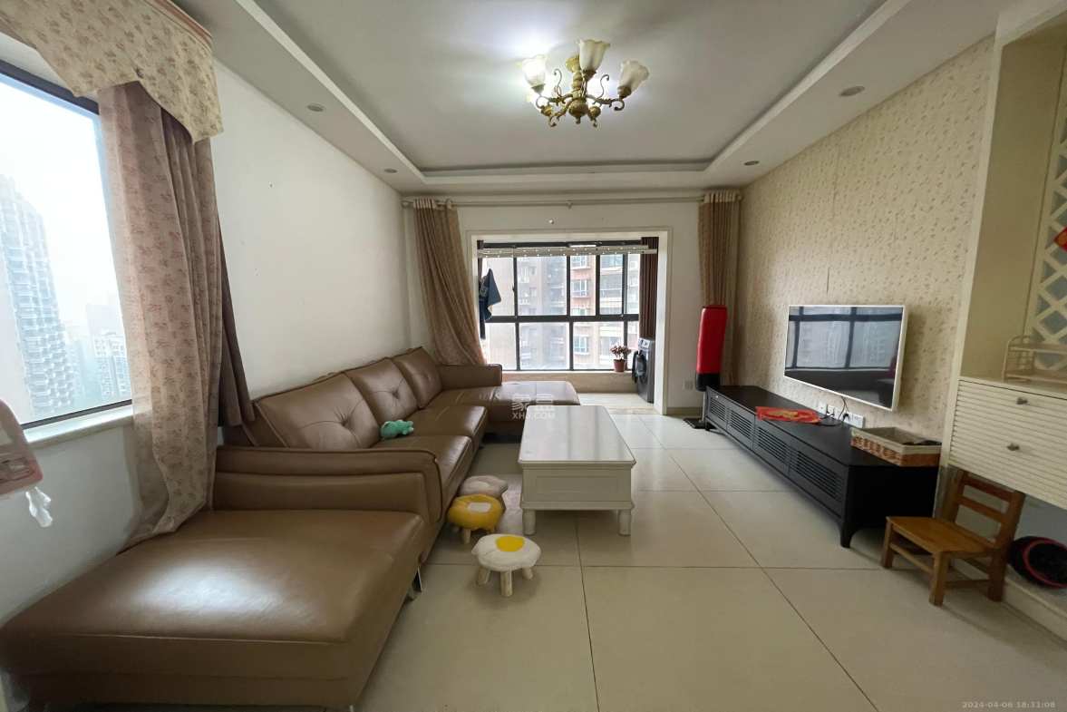 上海城小区  3室2厅1卫    2200.0元/月室内图1