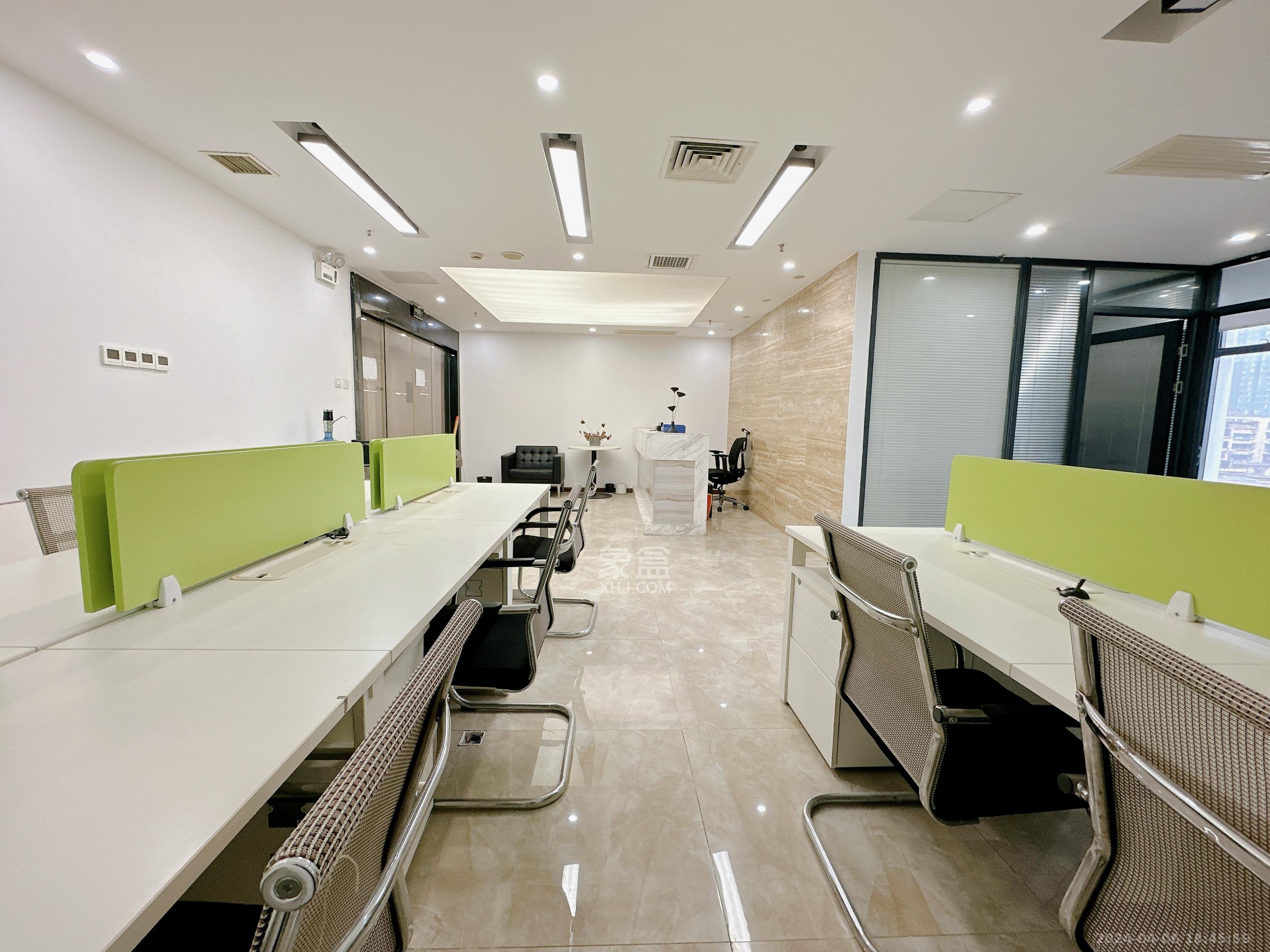 万达广场   142.58㎡      9000.0元/月室内图