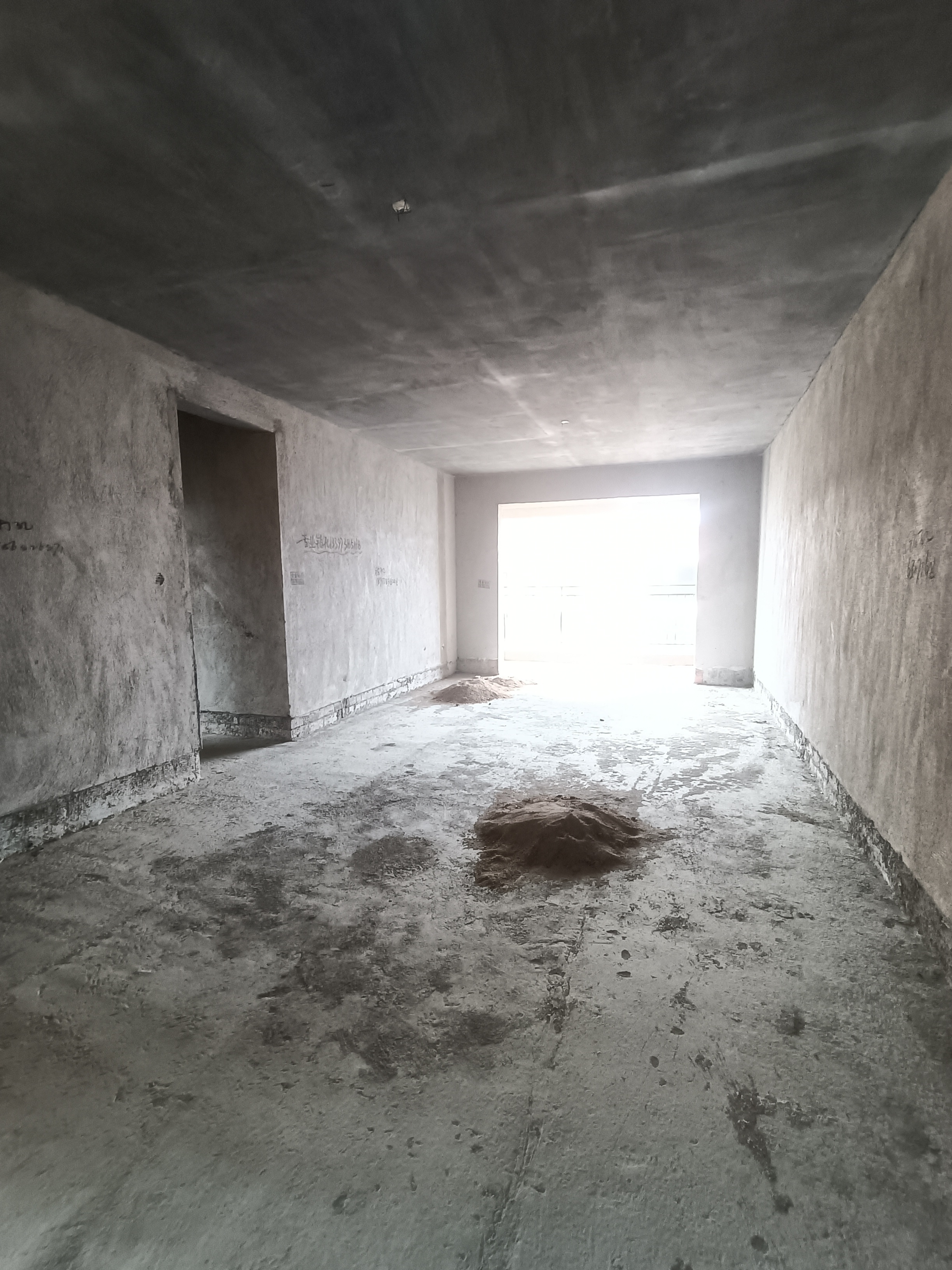 东山领秀  3室2厅2卫    61.0万