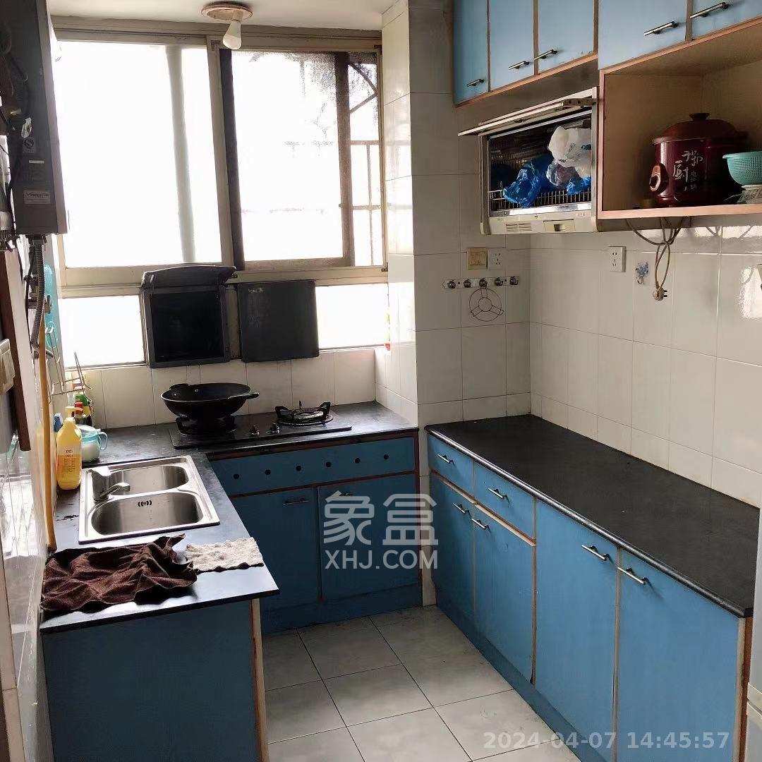 油化宿舍 2室2厅1卫 1600.0元/月 油化宿舍 2室2厅1卫 1600.0元/月室内图