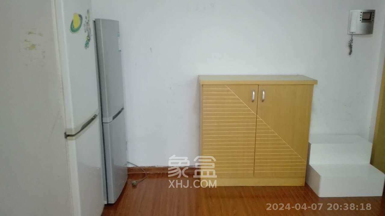 圣力华苑  2室2厅1卫   1400.00元/月室内图