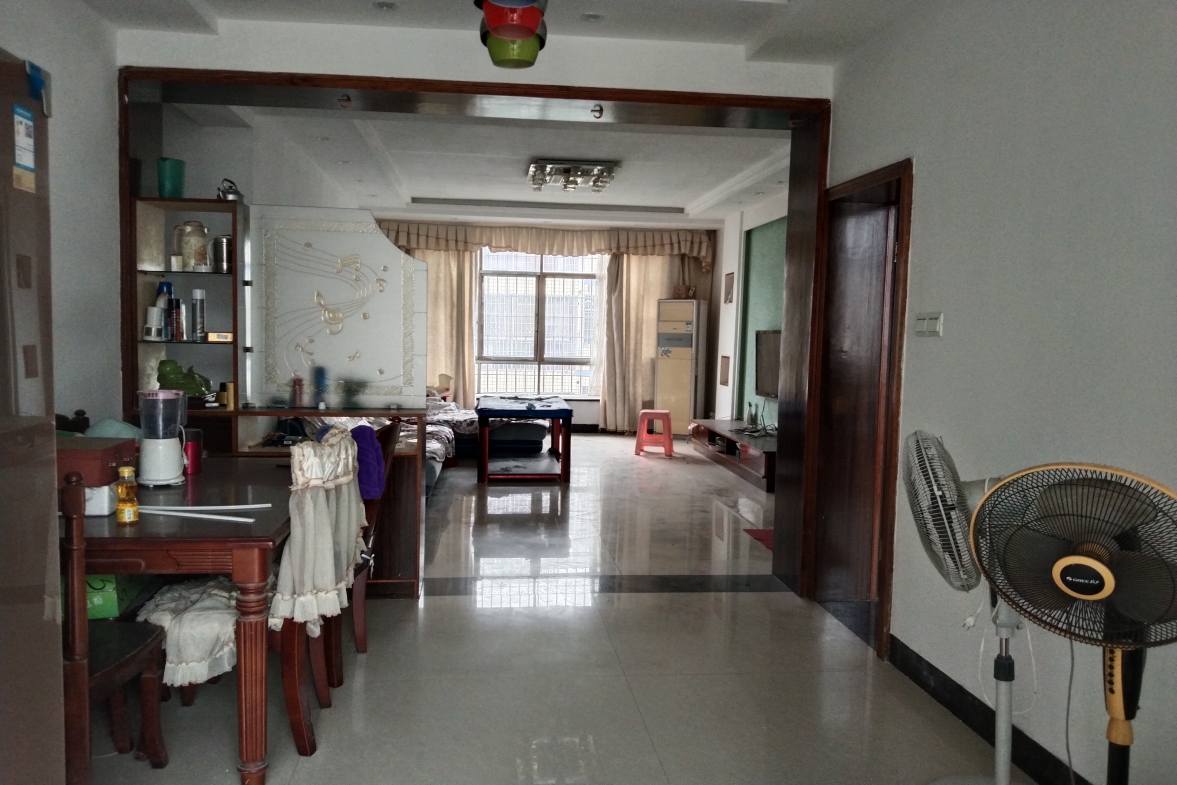 鑫都苑  3室2厅2卫    1800.0元/月室内图