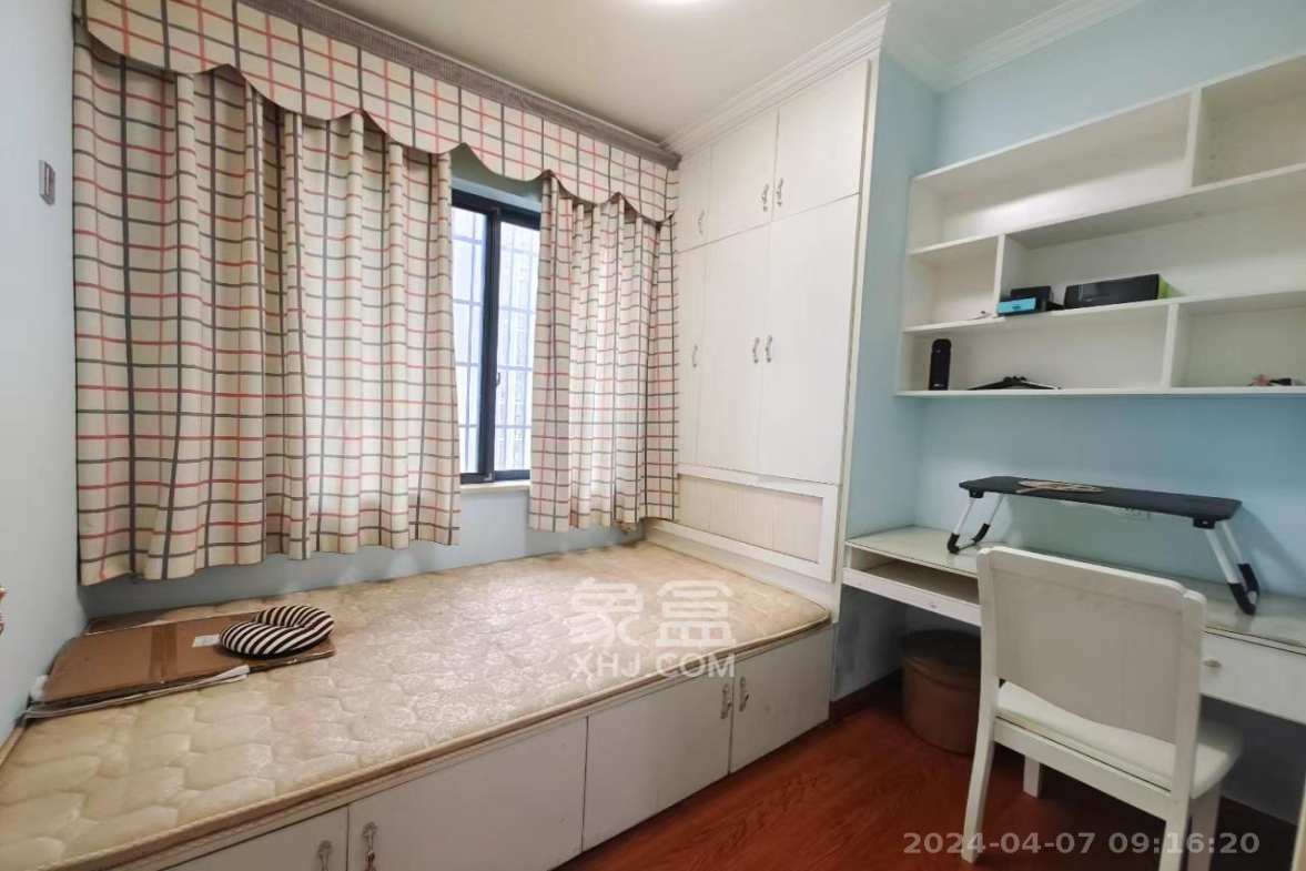 辉宏橄榄城  4室2厅1卫    2600.0元/月室内图