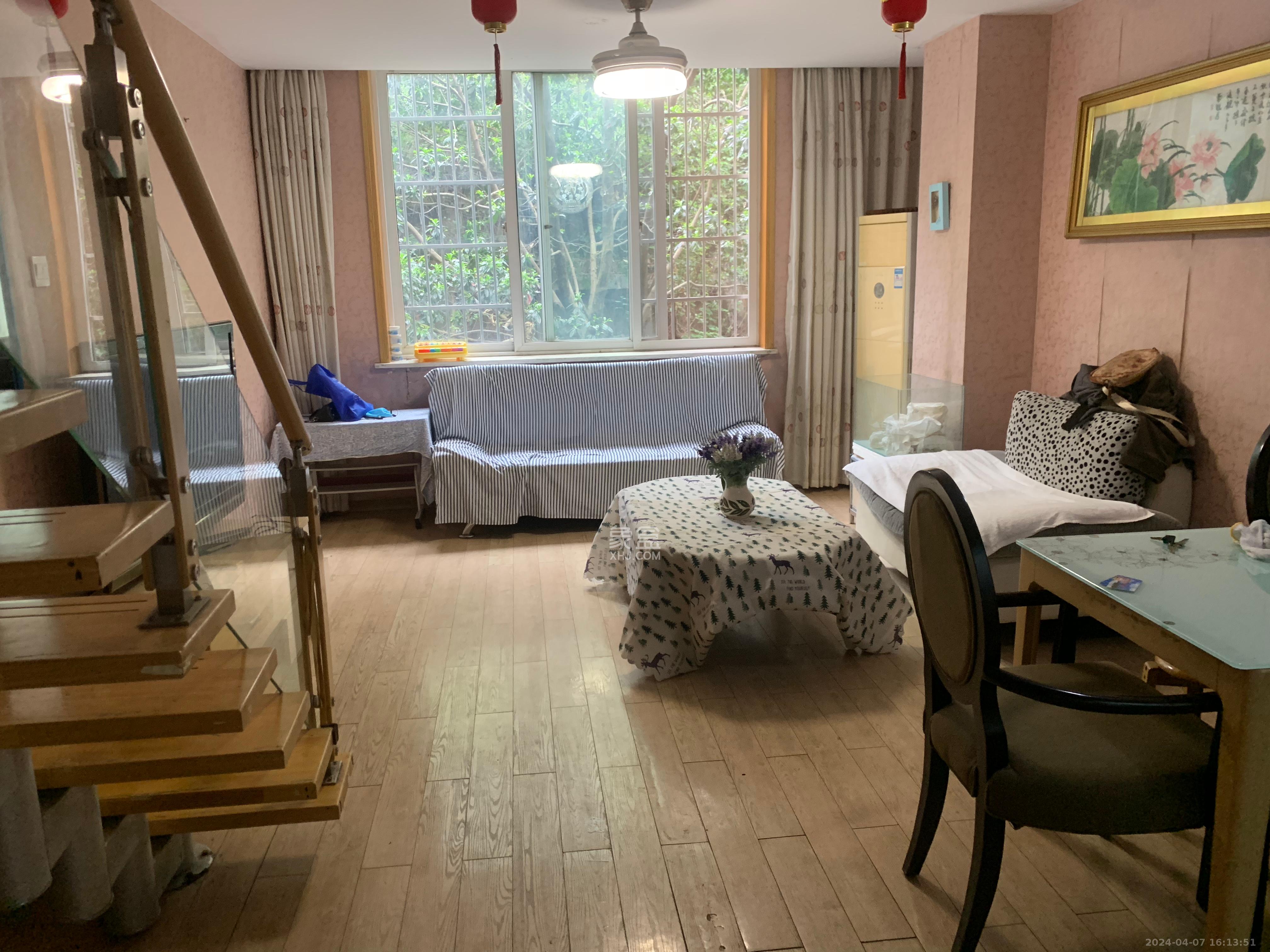 金荣誉峰翡翠花园   70.0㎡      1800.0元/月室内图