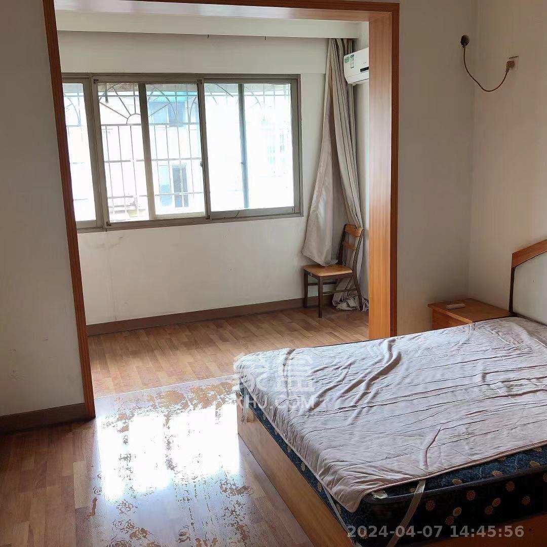 油化宿舍 2室2厅1卫 1600.0元/月 油化宿舍 2室2厅1卫 1600.0元/月室内图