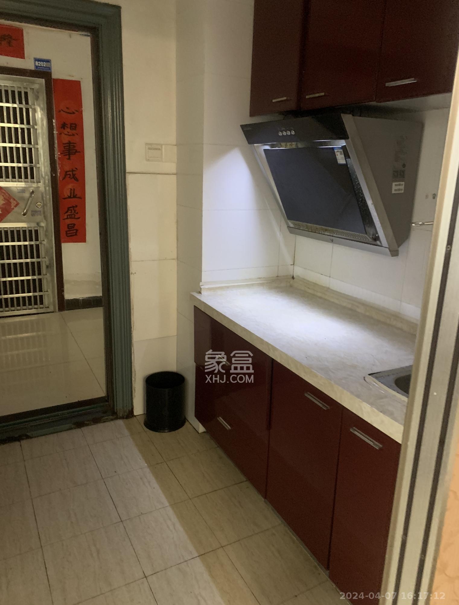 金荣誉峰翡翠花园   70.0㎡      1800.0元/月室内图