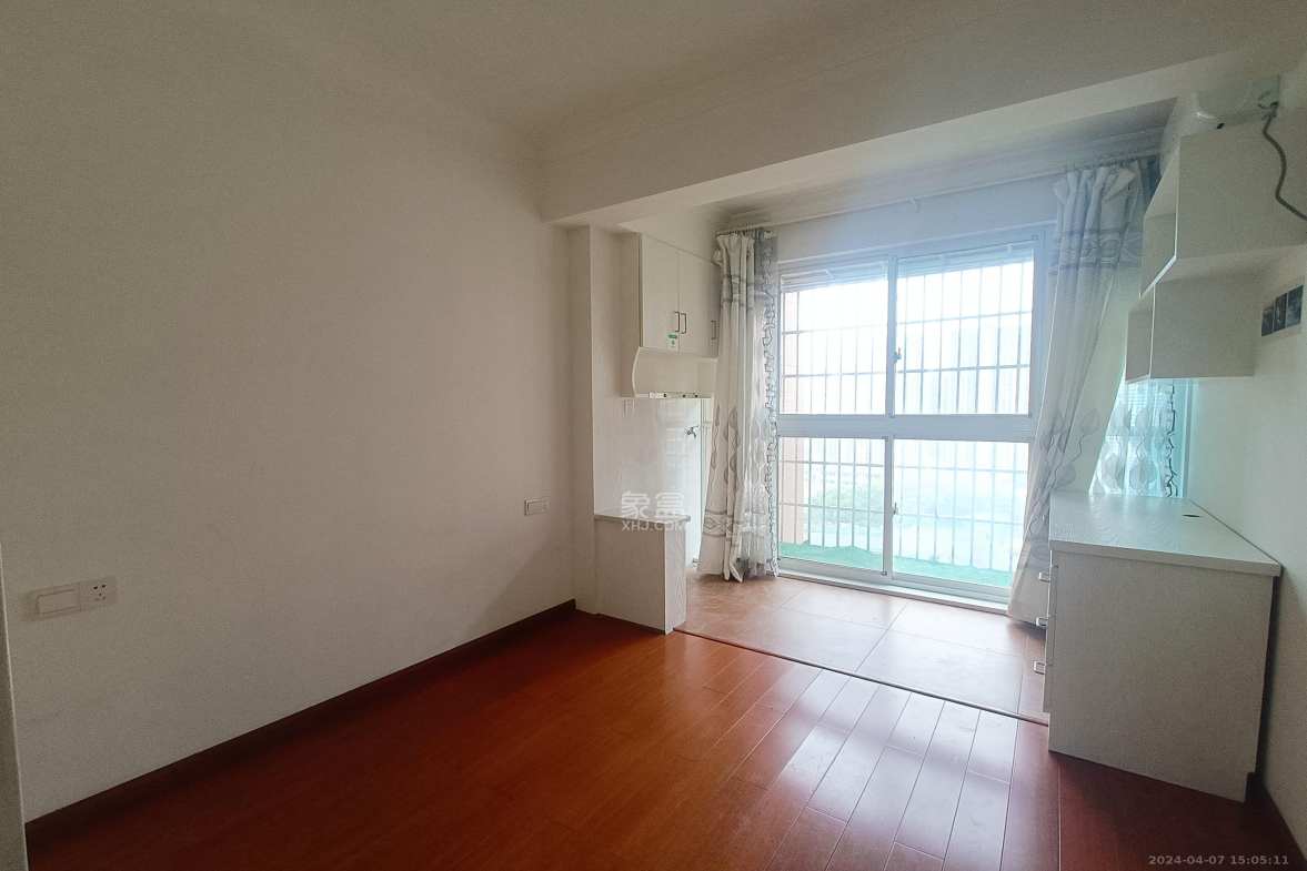 星大峰汇商务楼  1室1厅1卫    2000.0元/月室内图