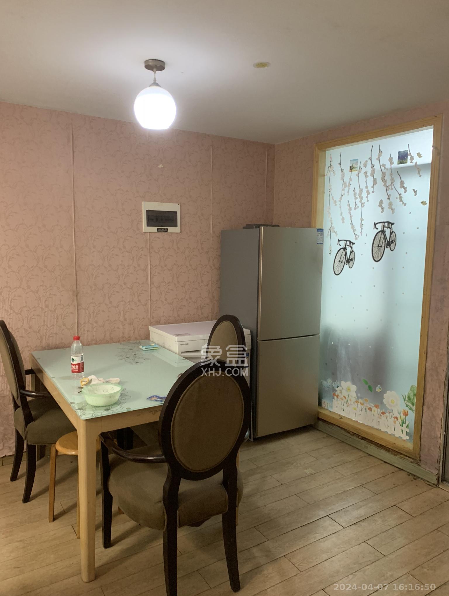 金荣誉峰翡翠花园   70.0㎡      1800.0元/月室内图