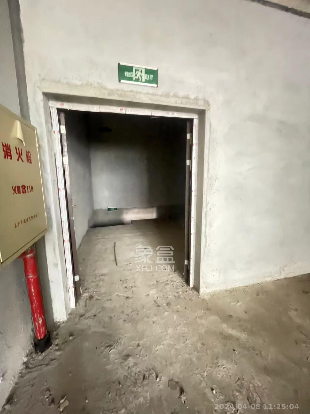 华润置地广场二期   114.0㎡      5000.0元/月室内图