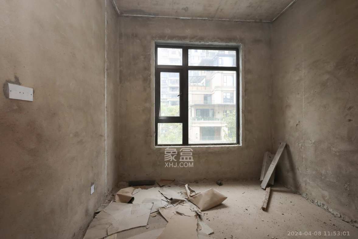 恒大御景天下城四期  6室2厅3卫    4000.0元/月室内图