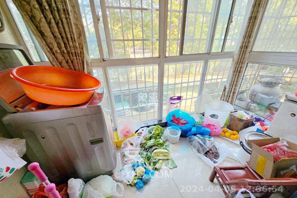 至雅小玲家园  5室2厅1卫   3200.00元/月室内图