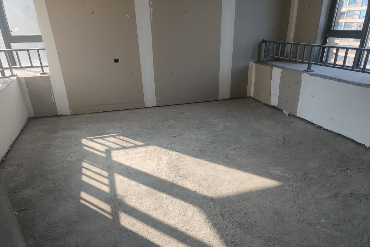 宁邦中心(二期公园里)  5室2厅2卫   125.80万 宁邦中心(二期公园里)  5室2厅2卫   125.80万客厅