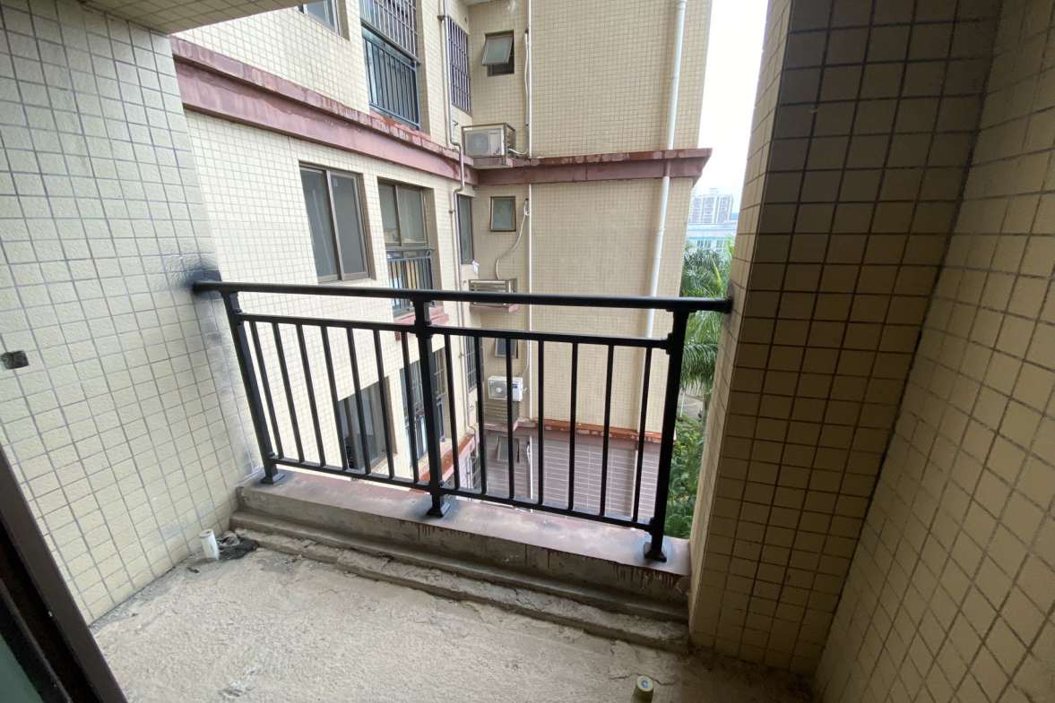 滨江绿都  3室2厅2卫   165.00万室内图