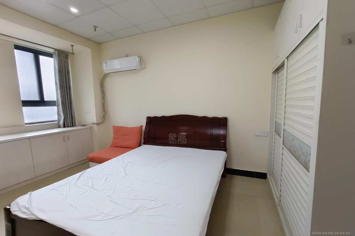 金质颐园 1室1厅1卫 1300.0元/月 金质颐园 1室1厅1卫 1300.0元/月室内图