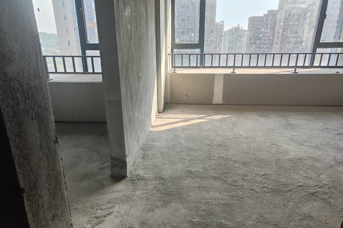 宁邦中心(二期公园里)  5室2厅2卫   125.80万 宁邦中心(二期公园里)  5室2厅2卫   125.80万客厅