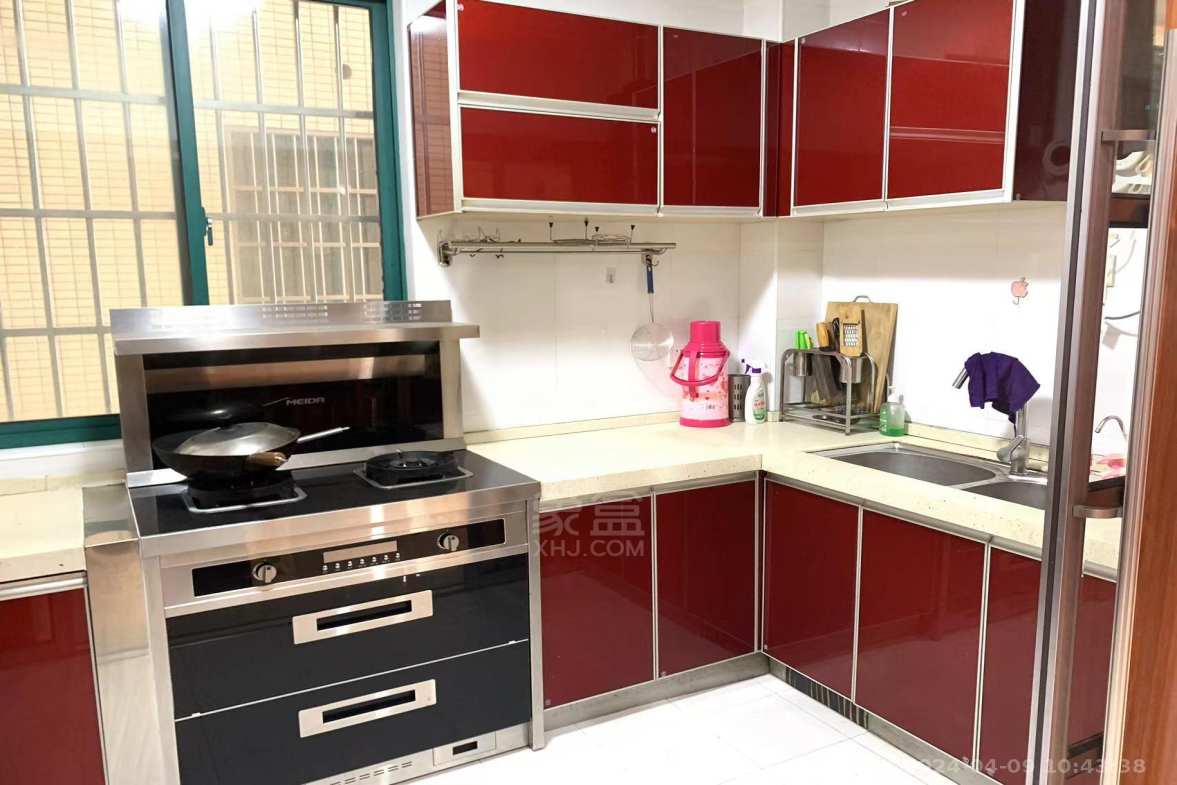 新城首座  3室2厅2卫    2500.0元/月 新城首座  3室2厅2卫    2500.0元/月户型图