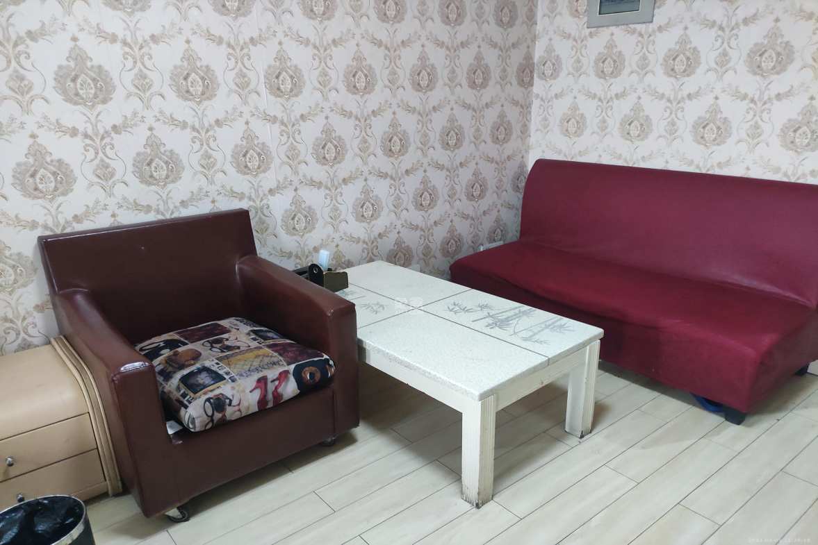 中信文化广场(中信新城二期) 1室1厅1卫 1300.0元/月 中信文化广场(中信新城二期) 1室1厅1卫 1300.0元/月室内图