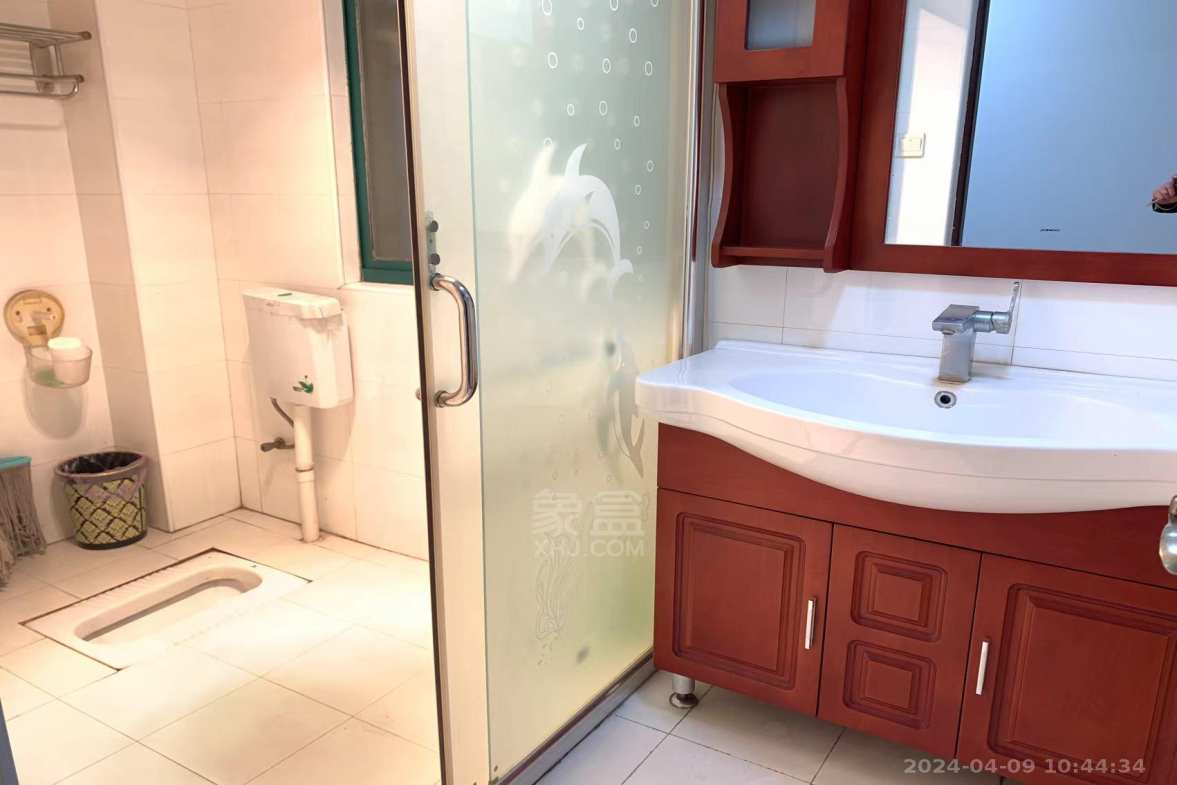 新城首座  3室2厅2卫    2500.0元/月 新城首座  3室2厅2卫    2500.0元/月室内图