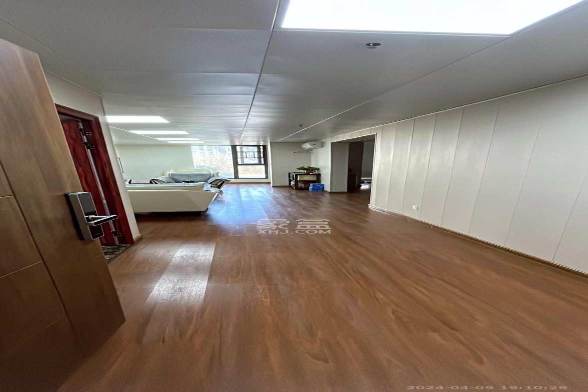 富力十号 30室0厅2卫 30000.0元/月 富力十号 30室0厅2卫 30000.0元/月室内图