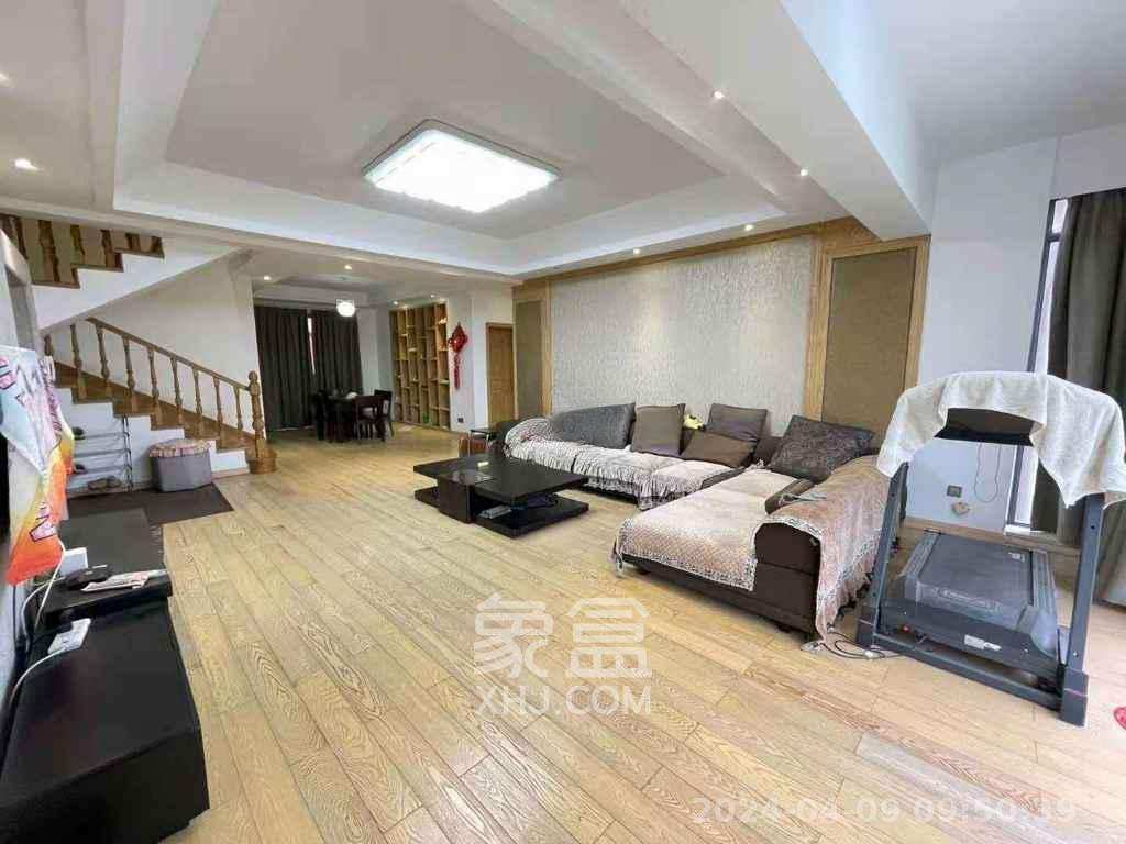 润芳园  4室2厅2卫   4000.00元/月室内图