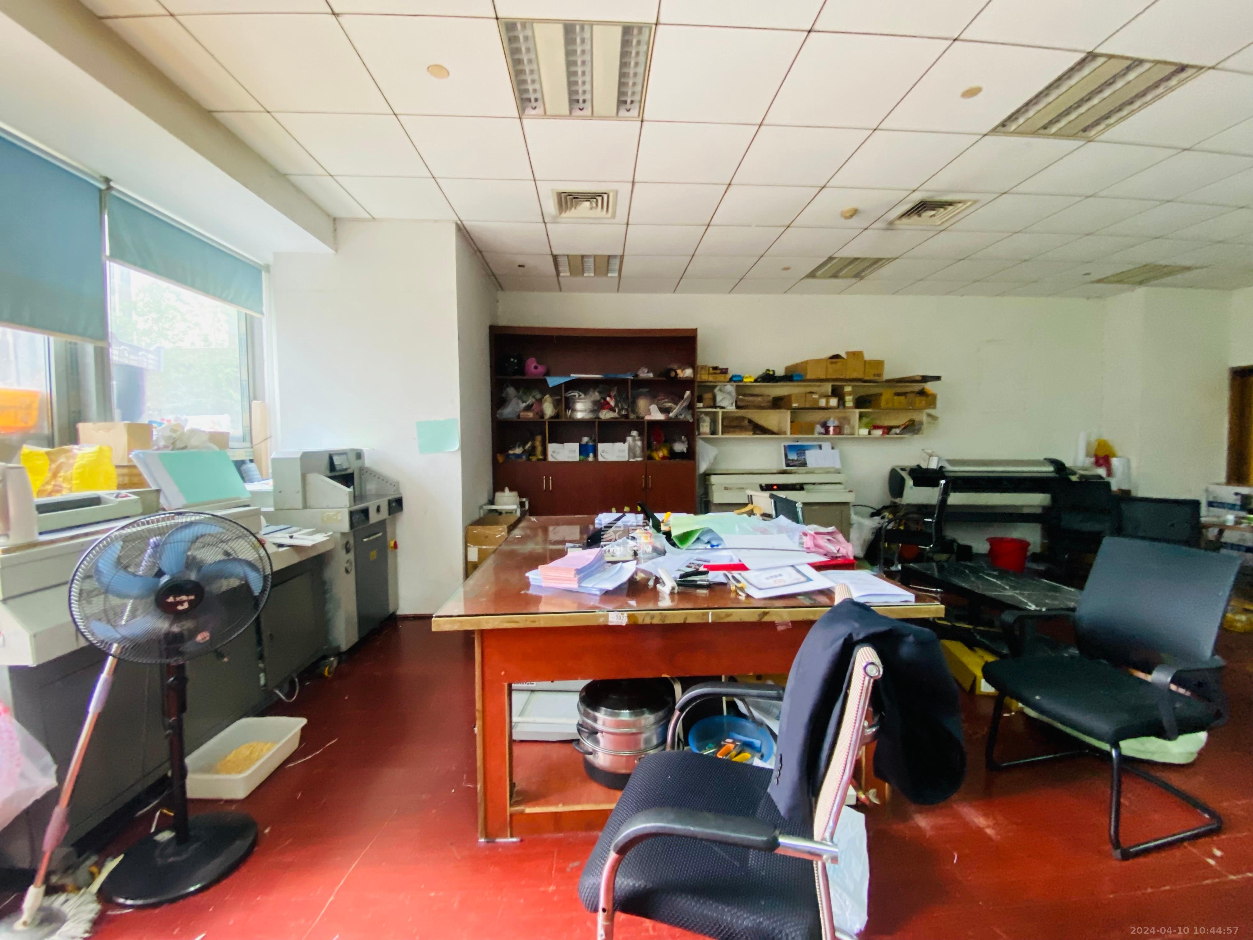 绿地中央广场   115.0㎡      8000.0元/月室内图