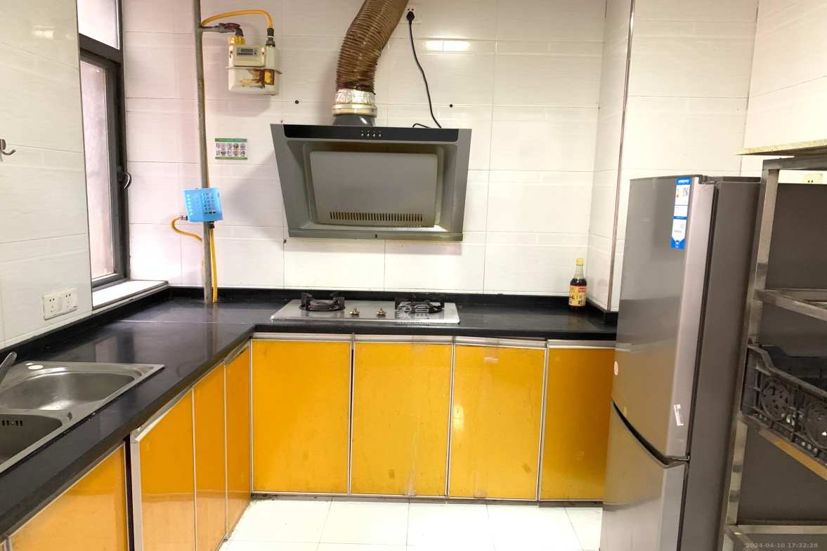 恒盛世家  2室2厅1卫    1800.0元/月 恒盛世家  2室2厅1卫    1800.0元/月室内图