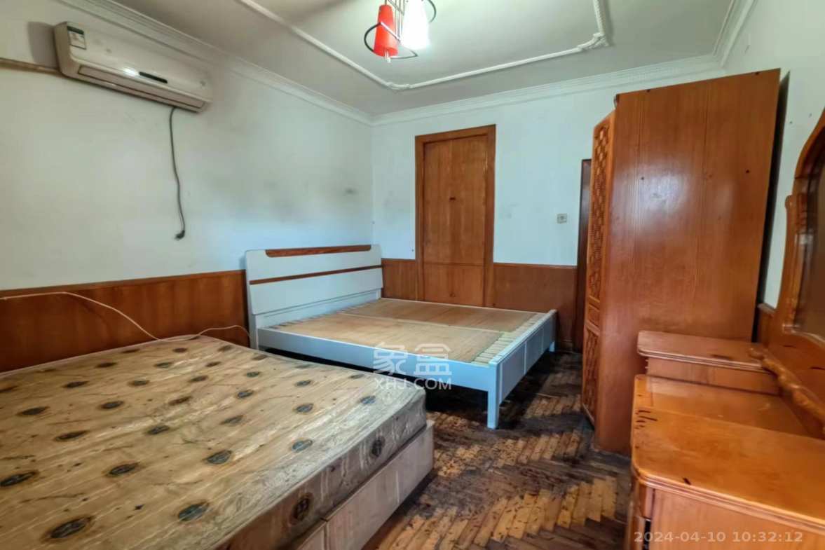 国庆新村 3室2厅1卫 1700.0元/月 国庆新村 3室2厅1卫 1700.0元/月室内图