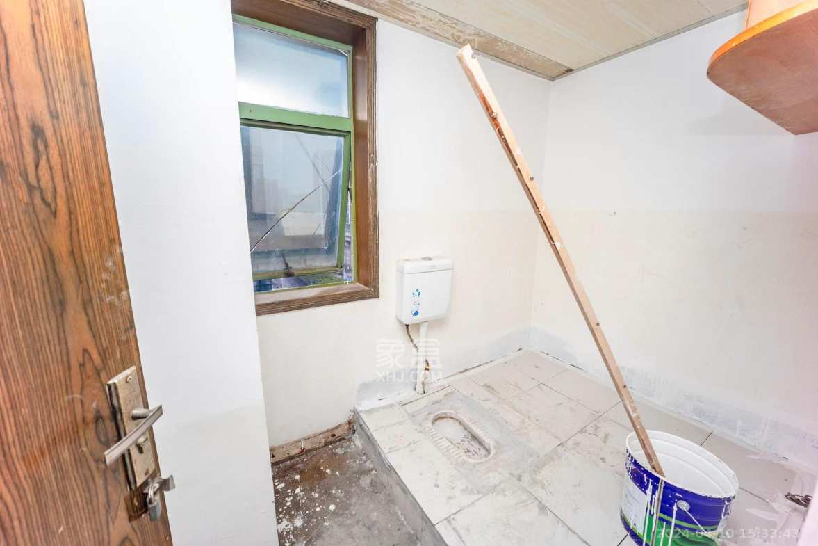 佳逸豪园  3室1厅1卫    3000.0元/月 佳逸豪园  3室1厅1卫    3000.0元/月室内图