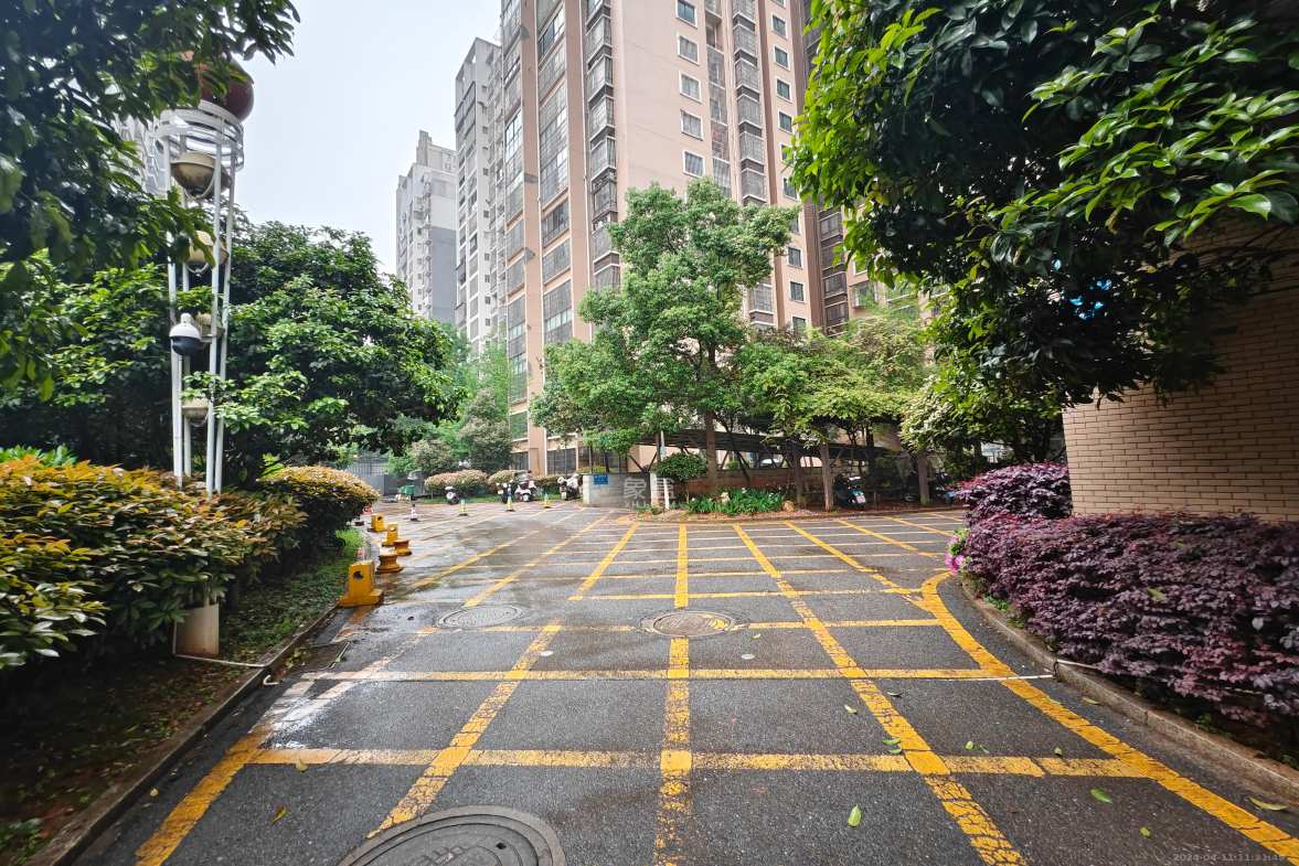 圆梦康乐城  1室1厅1卫    1200.0元/月 圆梦康乐城  1室1厅1卫    1200.0元/月室内图