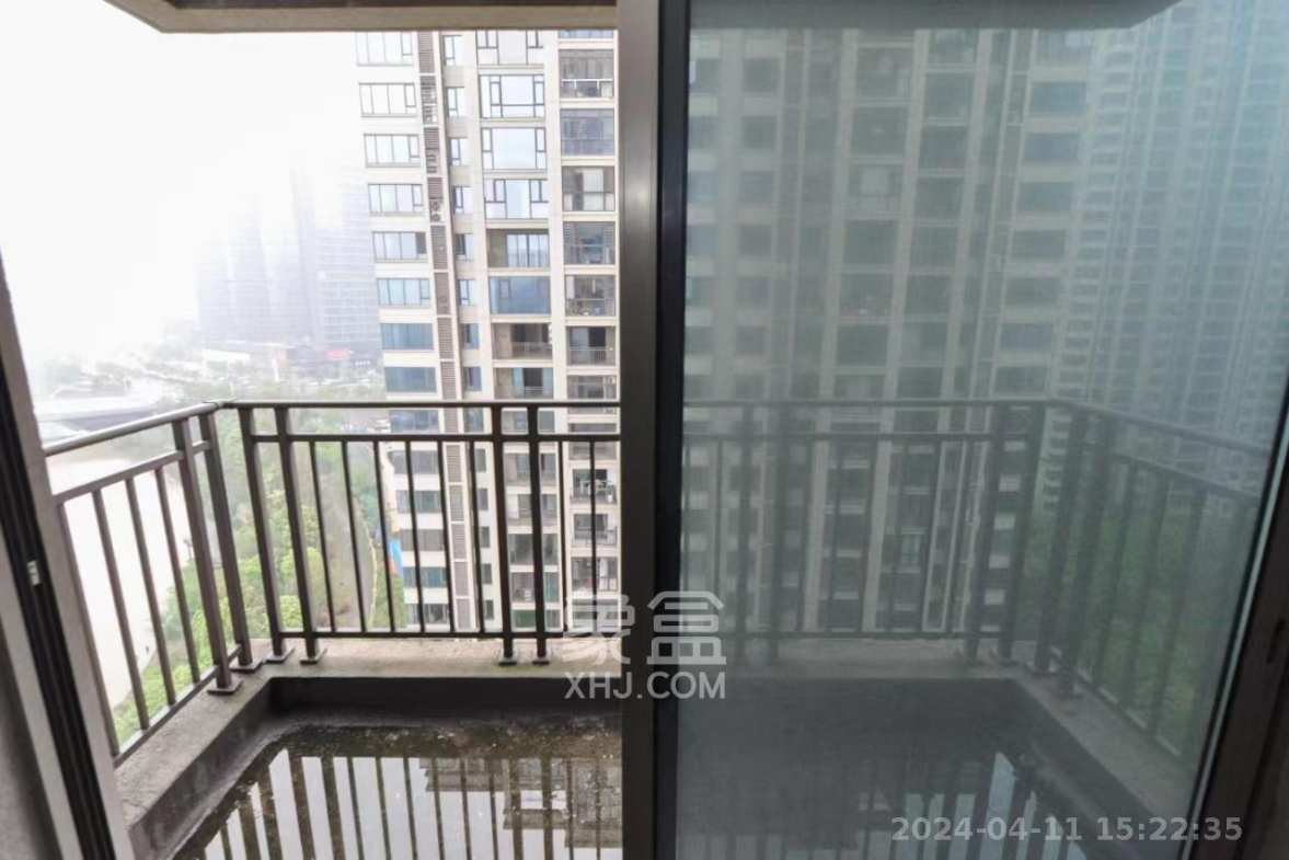 梅溪湖金茂湾  4室2厅2卫   2300.00元/月室内图