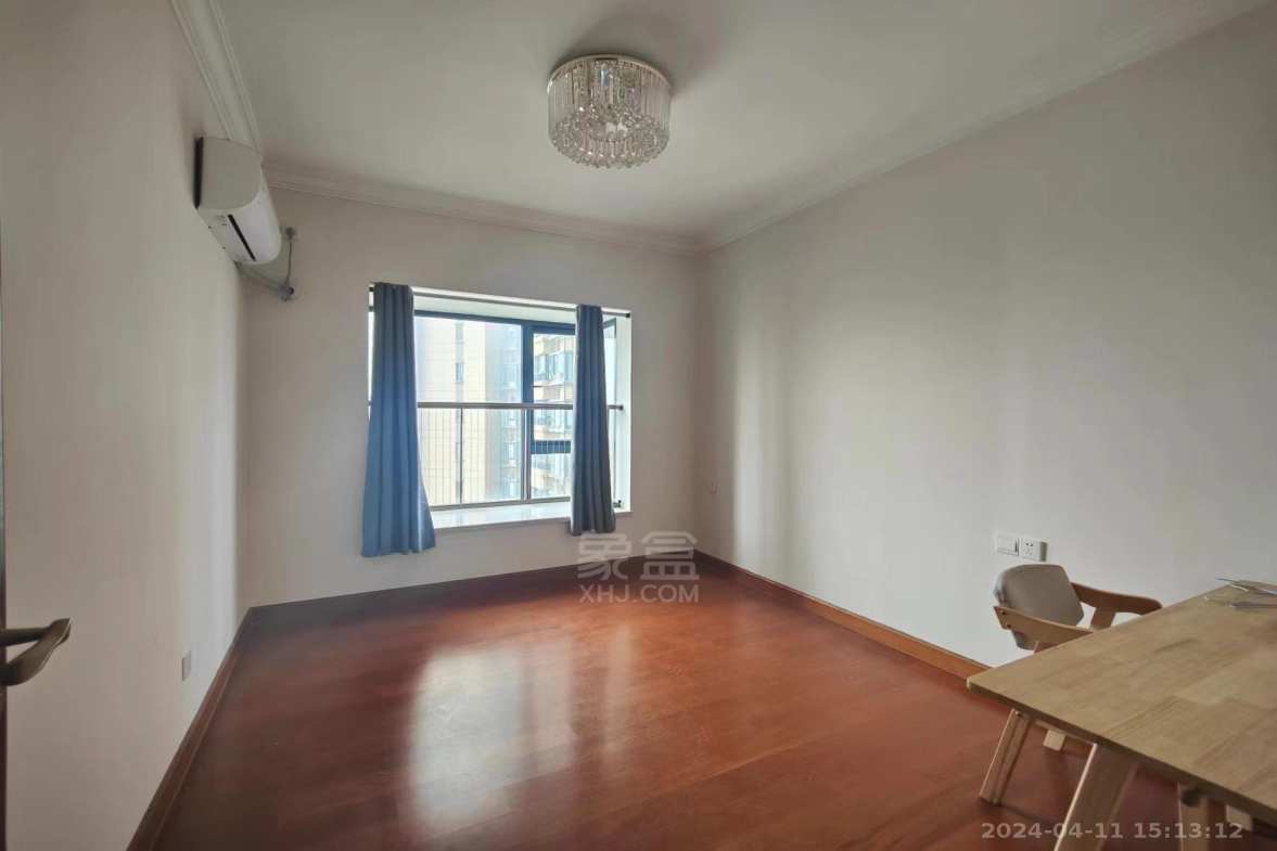 恒大华府  3室2厅2卫    2100.0元/月室内图