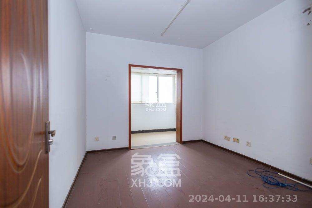 开源鑫阁  6室2厅3卫    3000.0元/月室内图