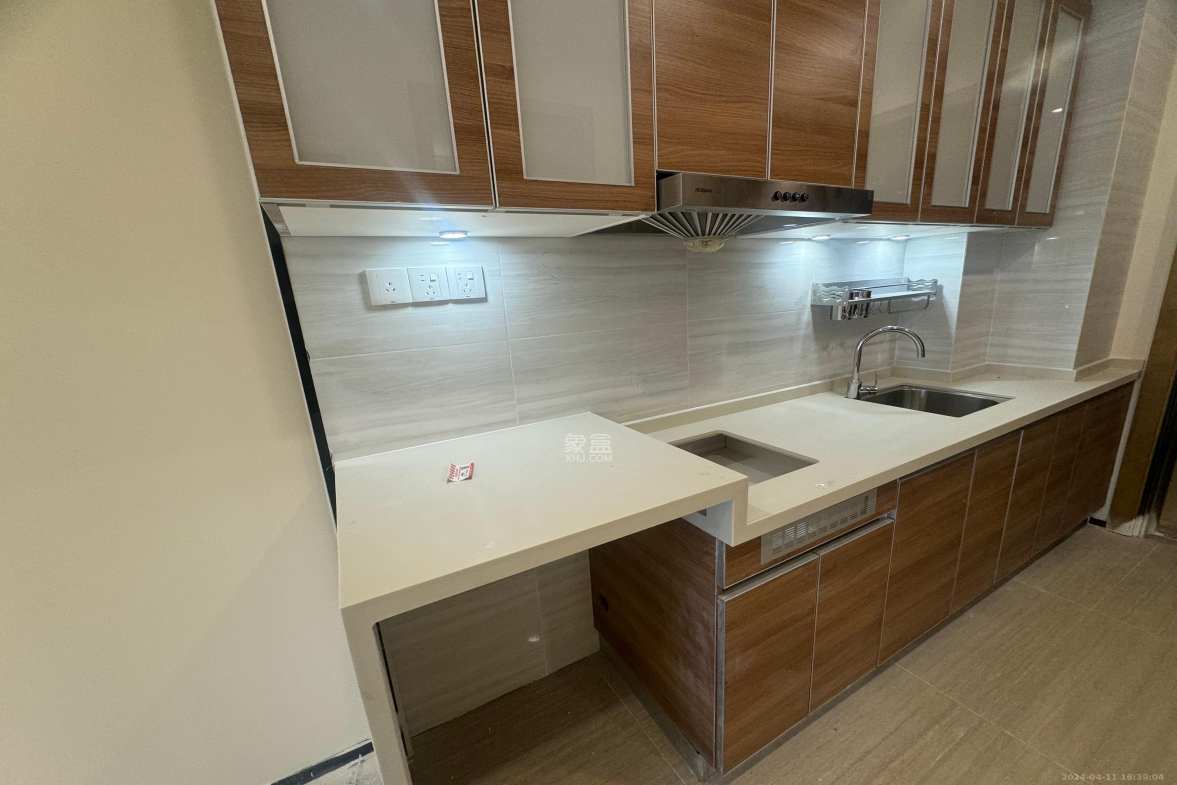 恒大清澜苑（恒大御景半岛四期）  1室1厅1卫   2300.00元/月室内图