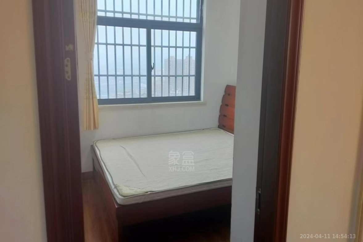 铂金时代  3室2厅1卫   1600.00元/月室内图