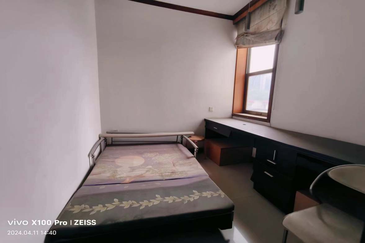 梓山苑小区  3室2厅2卫   700.00元/月室内图