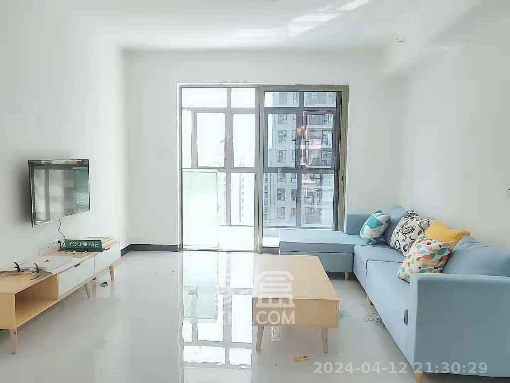 梅溪湖金茂湾  4室2厅2卫   3900.00元/月