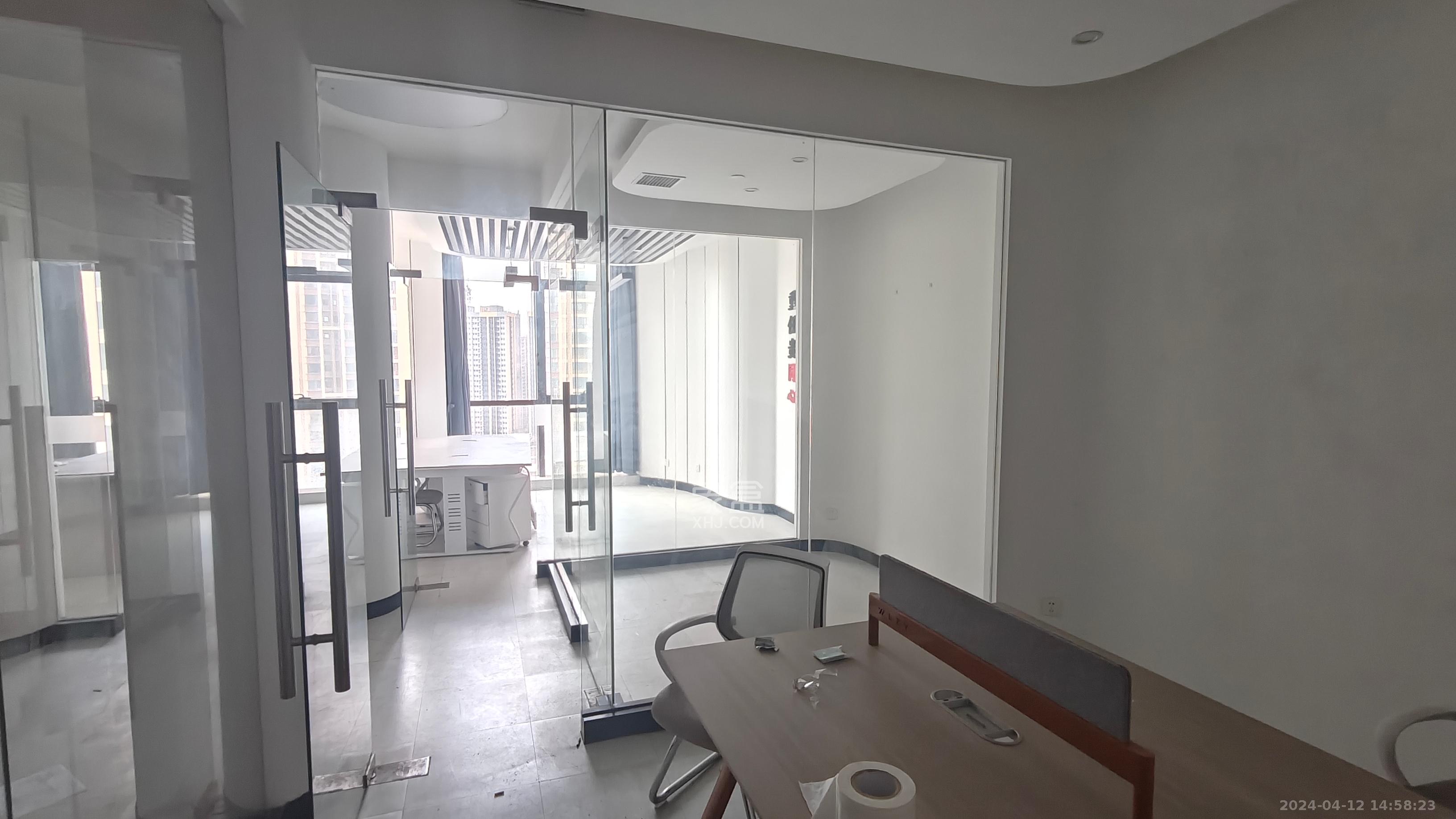 五江天街北区   120.0㎡      6000.0元/月