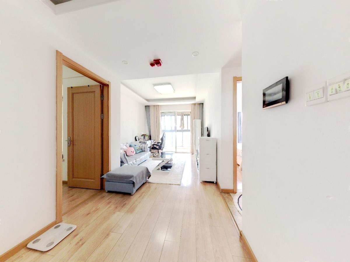 当代国际城  2室2厅1卫    127.0万