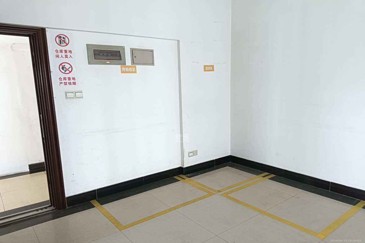 芙蓉同发  2室2厅0卫    2300.0元/月室内图