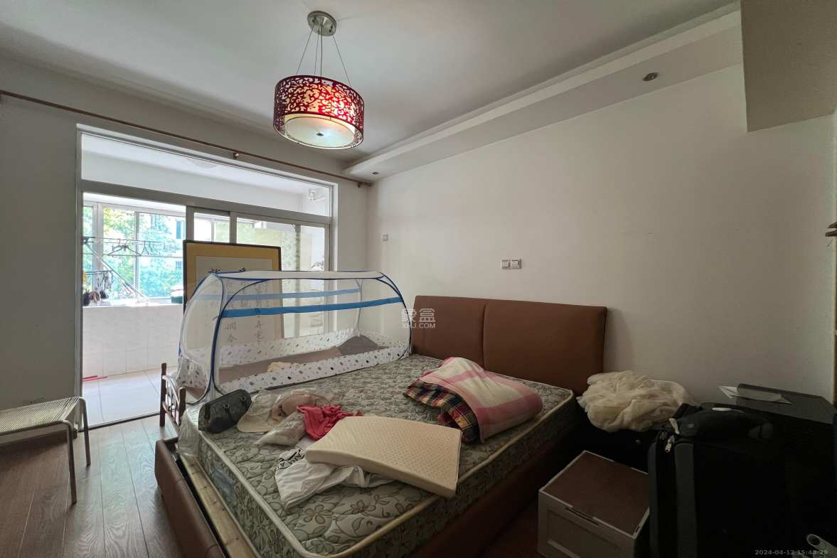 金鹰小区 3室2厅2卫 2500.0元/月 金鹰小区 3室2厅2卫 2500.0元/月室内图