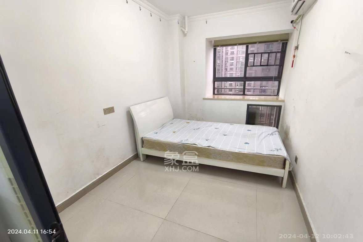 万象新天 3室2厅1卫 2400.0元/月 万象新天 3室2厅1卫 2400.0元/月室内图