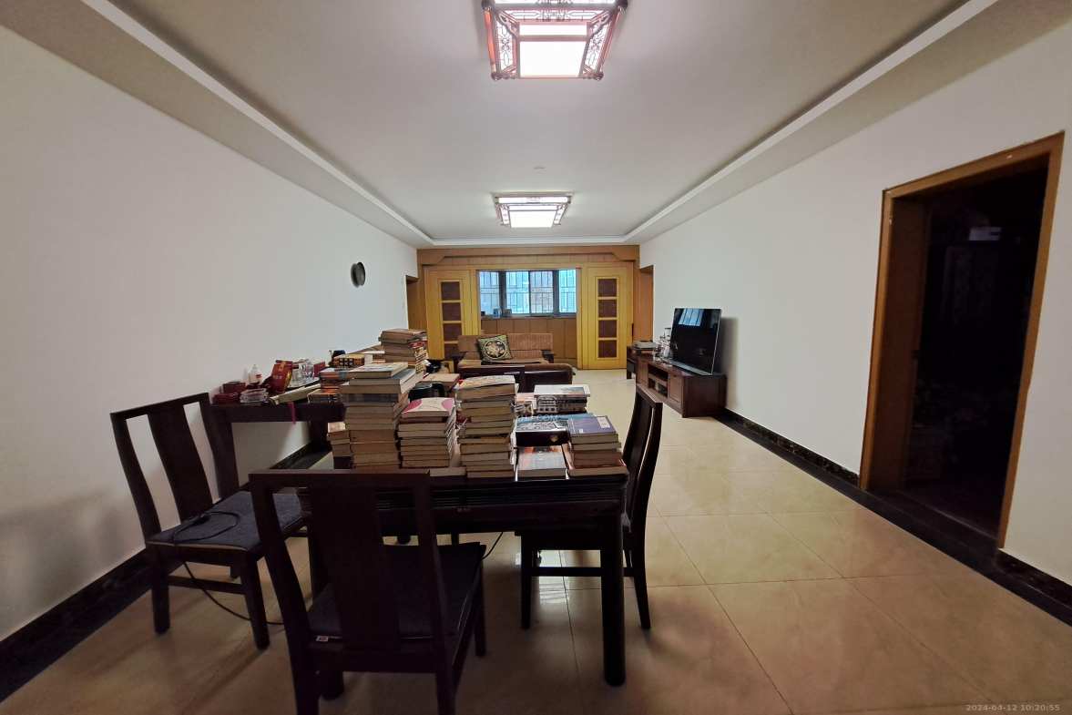 城市花园  3室3厅2卫   3500.00元/月室内图1