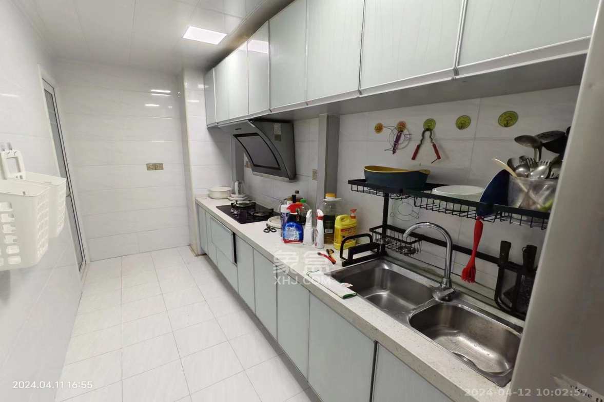 万象新天 3室2厅1卫 2400.0元/月 万象新天 3室2厅1卫 2400.0元/月室内图